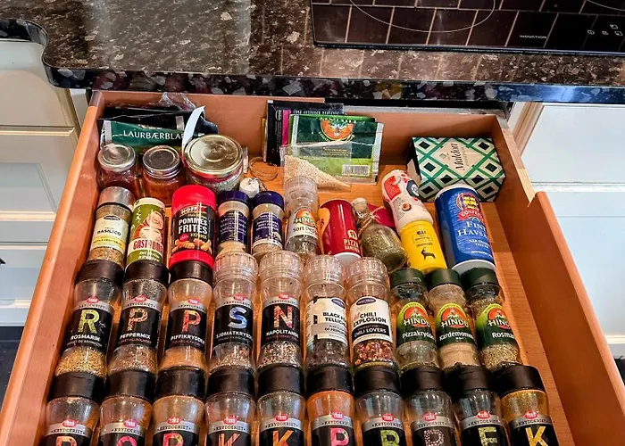 Villa Spacious Group With Jacuzzi And Views Askoy