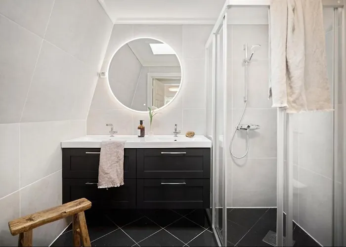 Spacious Group With Jacuzzi And Views * Askøy