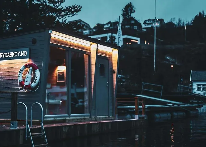 Spacious Group With Jacuzzi And Views Villa Askoy